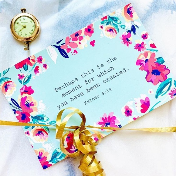 Meet the Posher, Lauren π Poshmark Ambassador, Style & Wardrobe Consultant πΈπ - Picture 9 of 16